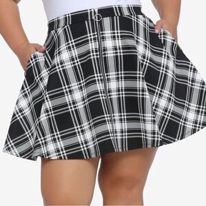 Black & White Plaid O-Ring Skater Skirt